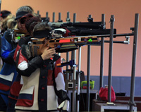 В четвертый день чемпионата России и Всероссийских соревнований по пулевой стрельбе разыграно три комплекта наград