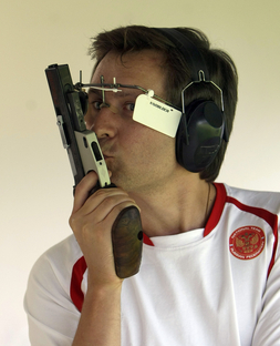 Алексей Климов - чемпион Европы 2011 года в стрельбе из скоростного пистолета