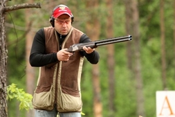Владислав Саламатин в числе лидеров по итогам 1-го дня чемпионата Европы по спортингу