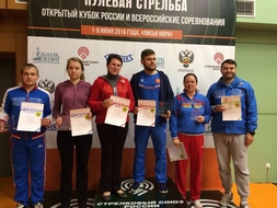 Наталья Падерина и Николай Килин из Удмуртии победили в упражнении AIR50 - пистолет