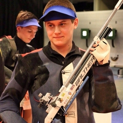 Владислав Фетисов - двукратный победитель Первенства России по пулевой стрельбе 