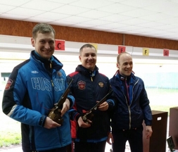 На соревнованиях в Краснодаре разыграли медали в стрельбе из произвольного пистолета