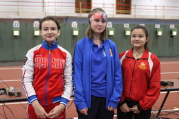 В заключительный день Первенства России девушки разыграли медали в стрельбе из пистолета