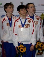 У россиян две серебряные и одна бронзовая медали