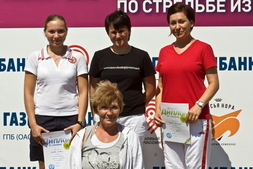 Наталья Падерина выиграла Всероссийские соревнования по стрельбе из пневматического пистолета