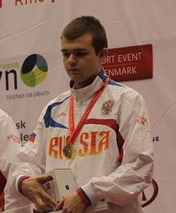 Алексей Кузнецов победил в стрельбе из пневматического пистолета