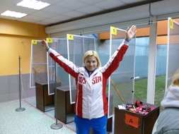 Юлия Алипова заняла первое место в стрельбе из пистолета
