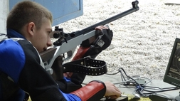 Илья Марсов победил в стрельбе из малокалиберной винтовки 