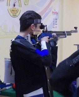 Александр Васильев стал лучшим в стрельбе из пневматической винтовки