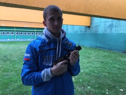 Иван Стукачев - победитель Всероссийских соревнований в скоростной стрельбе из пистолета 