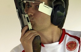 Алексей Климов - чемпион Европы 2011 года в стрельбе из скоростного пистолета