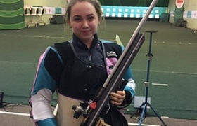 Анастасия Галашина уверенно победила в стрельбе из малокалиберной винтовки 