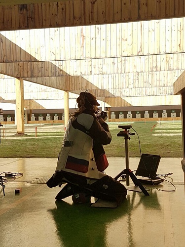 Дарья Вдовина в квалификации упражнения "малокалиберная винтовка, стрельба из трёх положений"