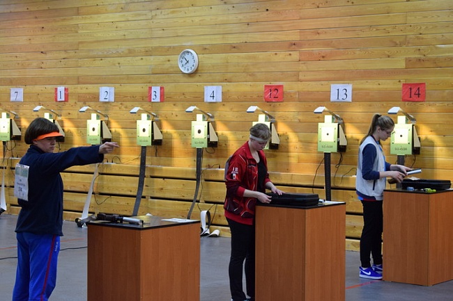 Тестовые соревнования в стрельбе из пятизарядного пневматического пистолета