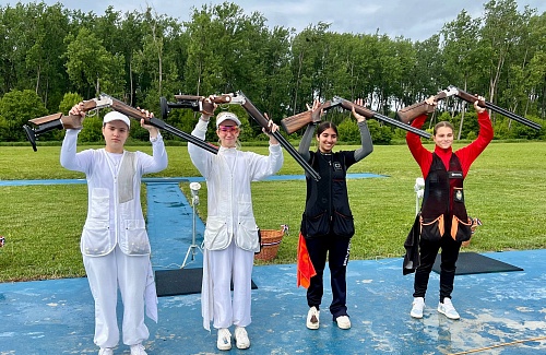 Кира Папина и Дара Чупина разделили золото и серебро Чемпионата Европы!