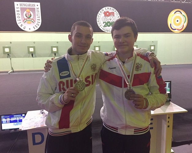 Серебряный и бронзовый призёры в отборочных на ЮОИ2017 соревнованиях Г.Шамаков и Д.Гончаренко