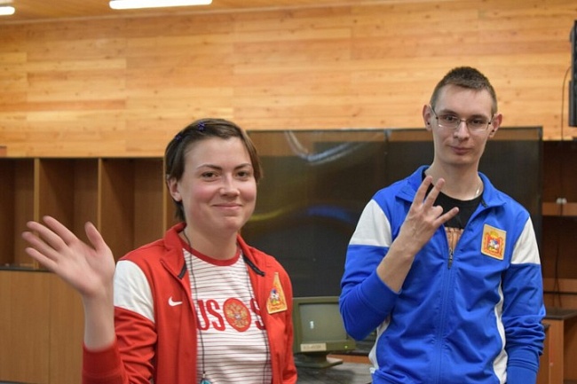 Команда МСО (М.Ломова и А.Аристархов) - серебряные призёры в стрельбе из пневматического пистолета среди смешанных команд