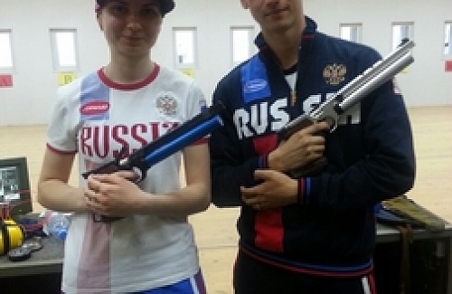 Ольга Веретельникова и Владислав Гарбуз победили в упражнении «смешанные команды, пистолет»