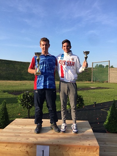 Матвей Давидович (справа) завоевал "бронзу" в "ските" среди юниоров