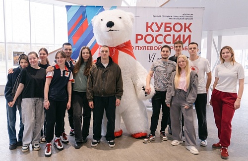 И снова уверенность. И снова те же лица