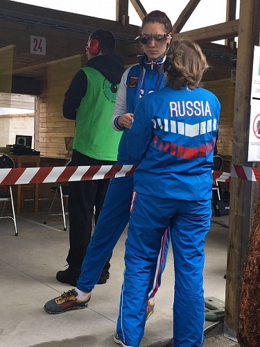 Дарья Лопатина с тренером молодёжной сборной команды России Светланой Смирновой 