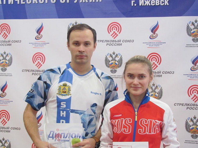 Сергей Круглов и Дорья Вдовина