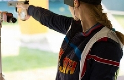 На Всероссийских соревнованиях в стрельбе из пистолета победила Татьяна Шкред 