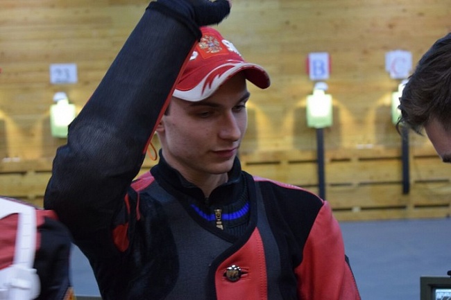 Победитель Всероссийских соревнований в стрельбе из пневматической винтовки Григорий Шамаков