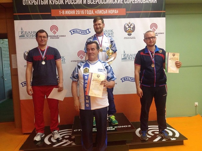 Екимов - победитель в стрельбе из скоростного малокалиберного пистолета, Климов - серебро, Суханов - бронза