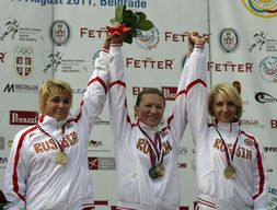 В первый день чемпионата Европы по стендовой стрельбе у России олимпийская лицензия, «золото» и три «серебра» 