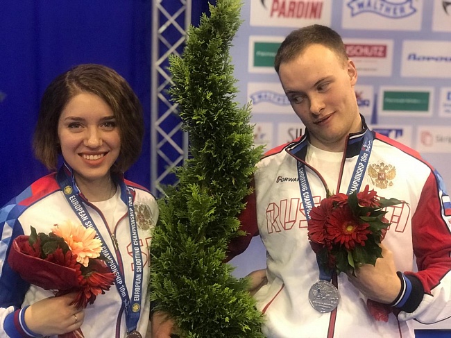 Виталина Бацарашкина и Артём Черноусов завоевали «серебро»