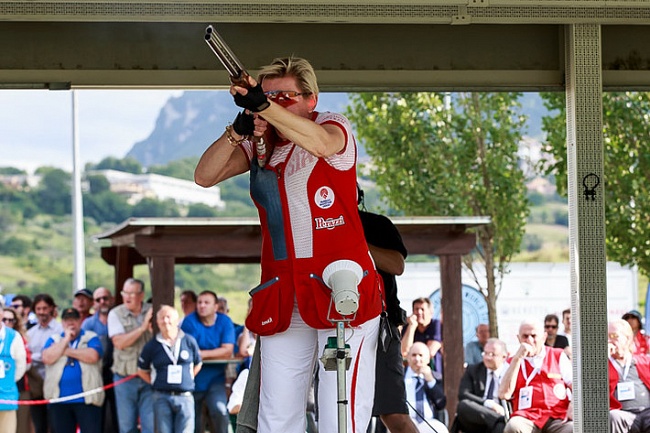 Елена Ткач в финале (2016 ISSF | Photo: Nicolò Zangirolami)