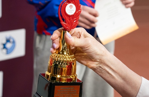 Пьедестал не терпит пауз